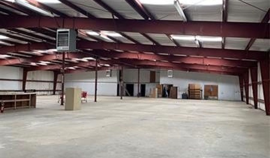 614 SW Moore, Ardmore, OK 73401 - 0 Beds, 0 Bath