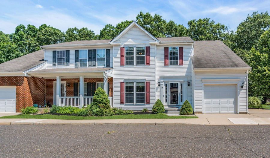 18 Foxmoor Ln, Bayville, NJ 08721 - 3 Beds, 3 Bath