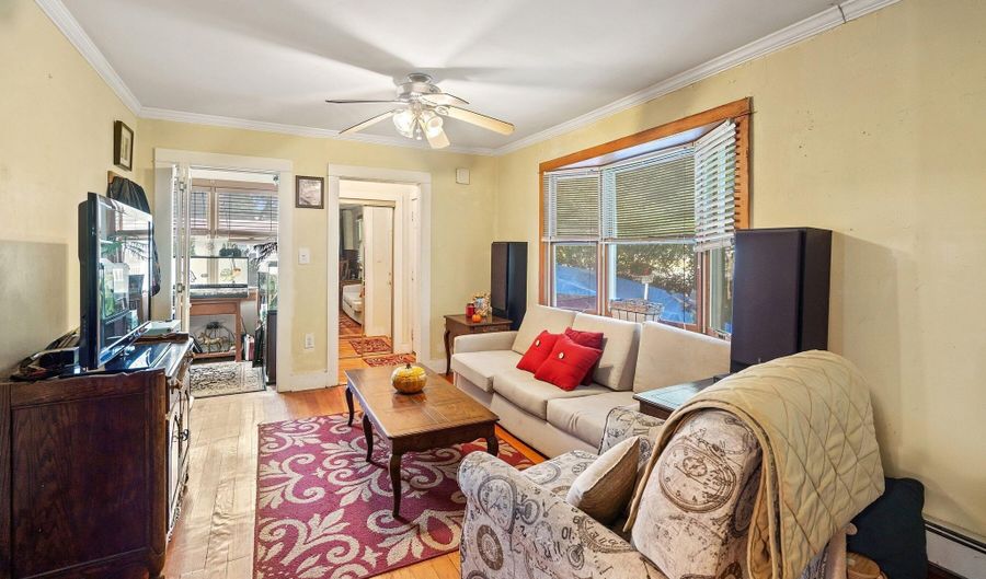 38 East Ave, Atlantic Highlands, NJ 07716 - 2 Beds, 1 Bath