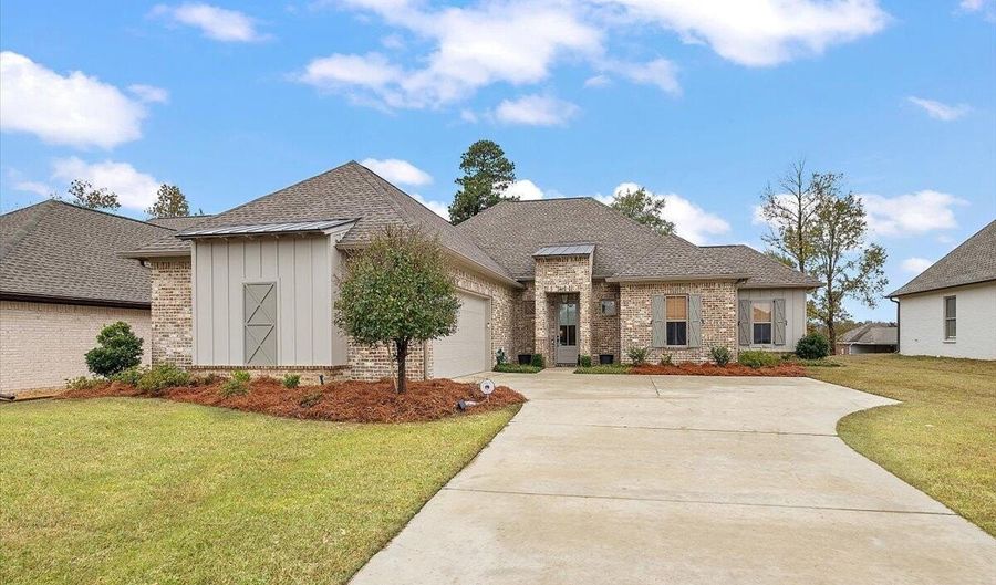 445 Brazos Dr, Brandon, MS 39047 - 4 Beds, 3 Bath