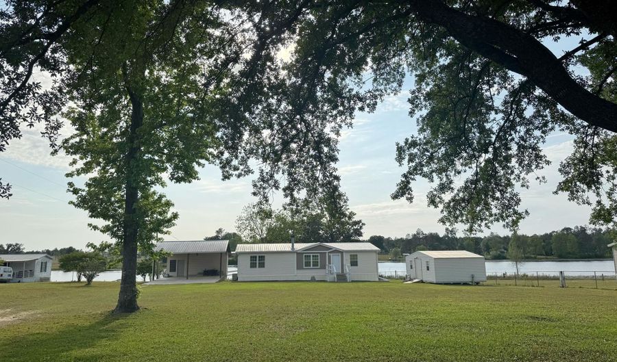 537 Mcpherson Dr, Alford, FL 32420 - 3 Beds, 2 Bath