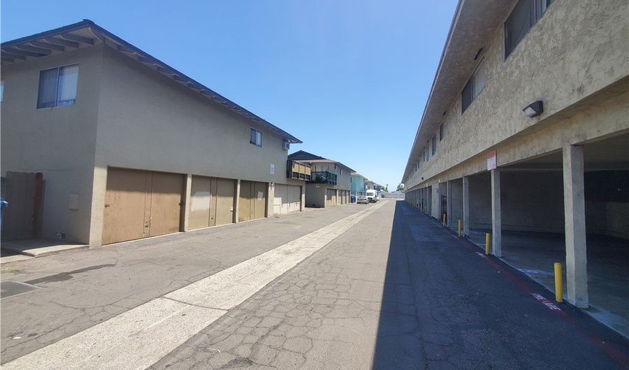 205 S Delano St 1, Anaheim, CA 92804 - 3 Beds, 2 Bath