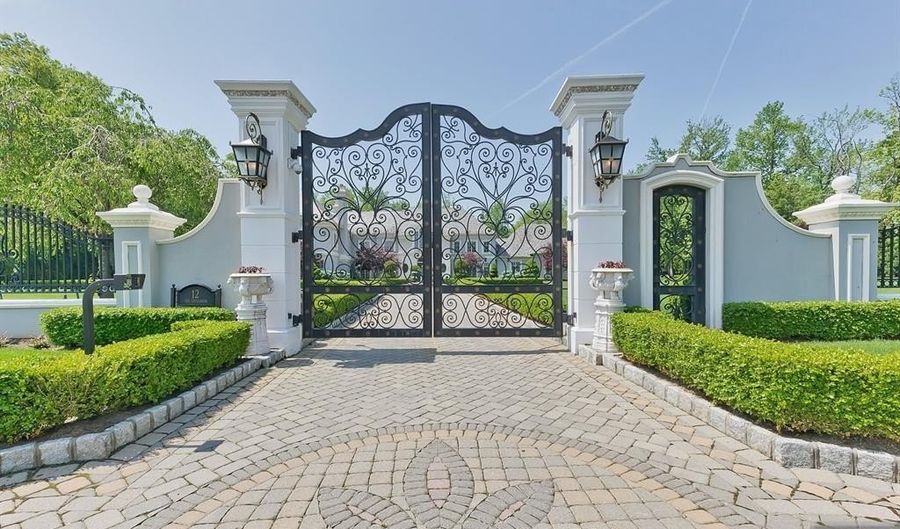 12 The Esplanade, Alpine, NJ 07620 - 7 Beds, 11 Bath