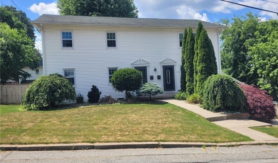190 Gladstone St 2, Cranston, RI 02920 - 3 Beds, 1 Bath