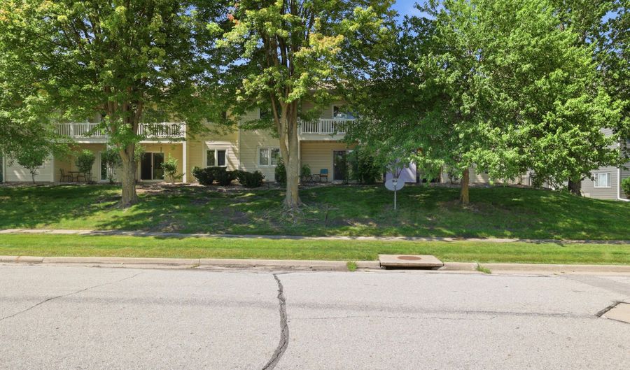 412 Faulkner Ct, Ames, IA 50014 - 2 Beds, 1 Bath