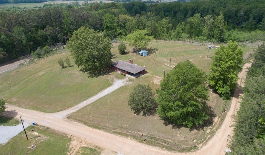 4 CR 272, Bruce, MS 38915 - 3 Beds, 1 Bath