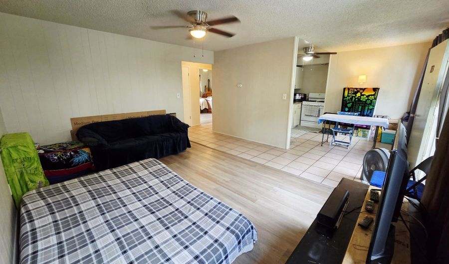 485 WAIANUENUE Ave 113, Hilo, HI 96720 - 2 Beds, 1 Bath