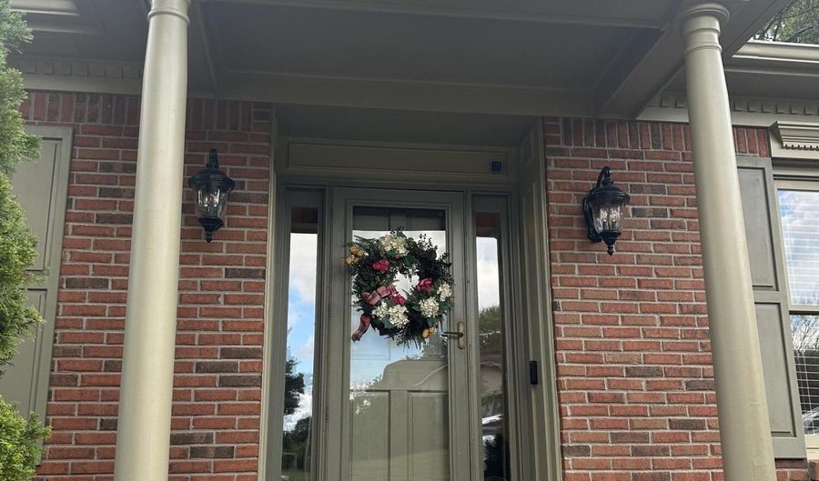 217 Edgewood Dr, Bardstown, KY 40004 - 3 Beds, 3 Bath