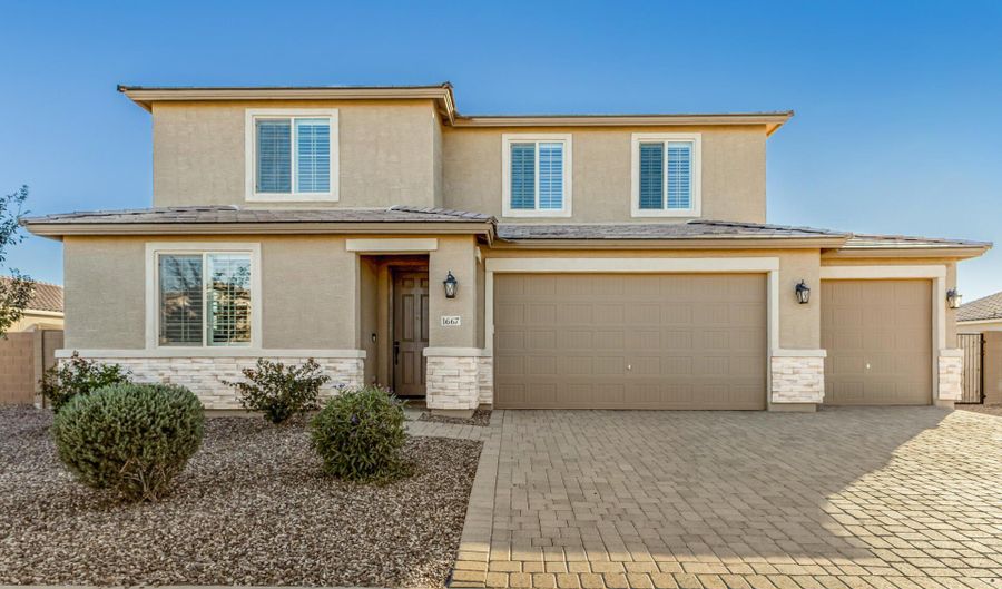 1667 E JOELLE Dr, Casa Grande, AZ 85122 - 5 Beds, 4 Bath