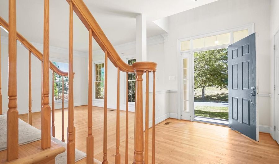 14406 AUTUMN BRANCH Ter, Boyds, MD 20841 - 6 Beds, 6 Bath