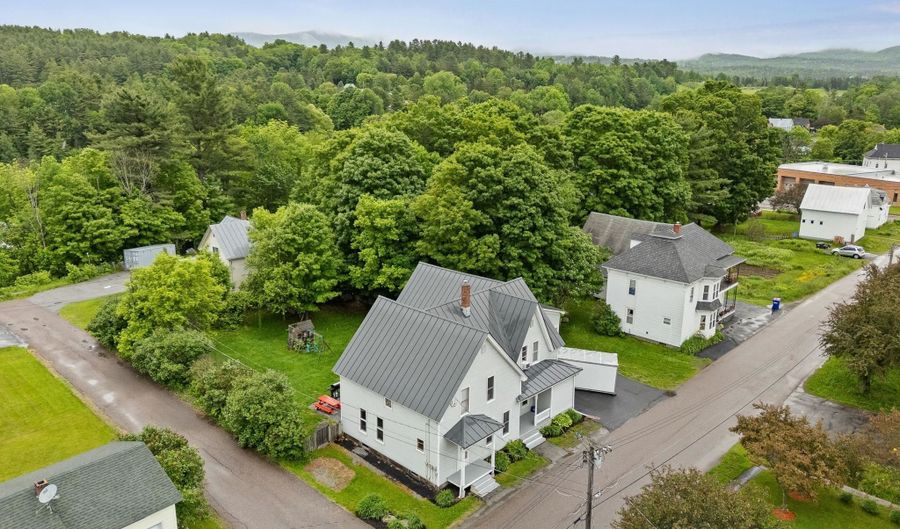 11 Summer St, Barre, VT 05649 - 4 Beds, 2 Bath