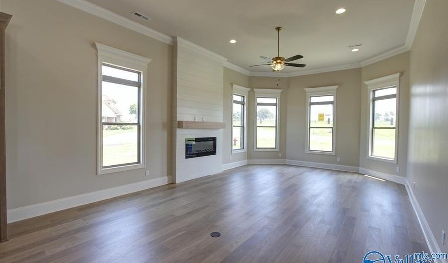 13651 Pipers Sq, Athens, AL 35611 - 3 Beds, 3 Bath