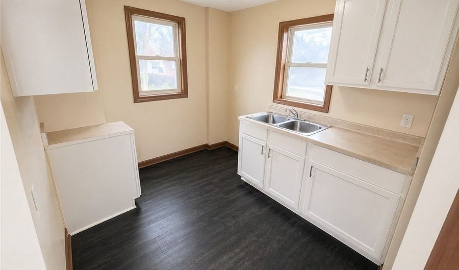 959 Cole Ave, Akron, OH 44306 - 2 Beds, 1 Bath