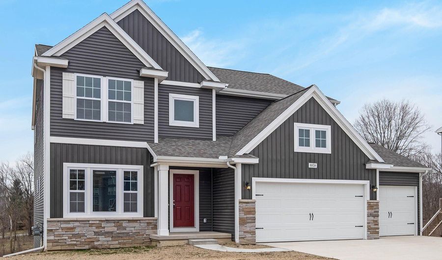 7946 Snow View Dr SE, Alto, MI 49302 - 4 Beds, 3 Bath