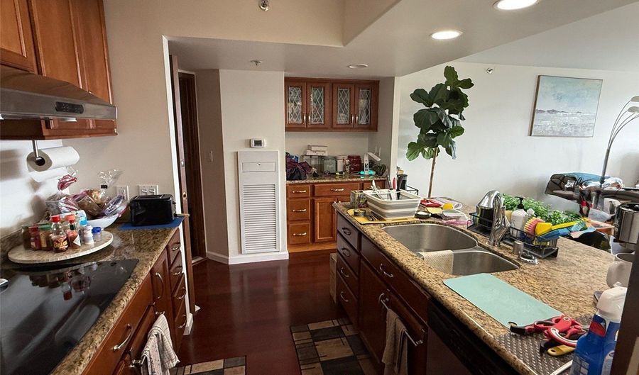 581 Kamoku St 2506, Honolulu, HI 96826 - 2 Beds, 2 Bath