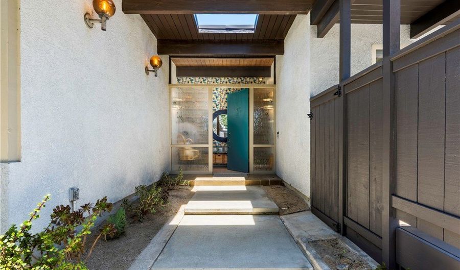 450 S Via Vista Rd, Anaheim, CA 92808 - 3 Beds, 3 Bath