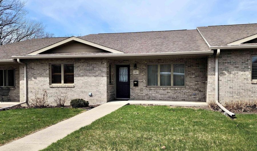 317 N Garfield St, Algona, IA 50511 - 2 Beds, 2 Bath