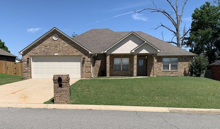 102 Wildflower Dr, Beebe, AR 72012 - 4 Beds, 3 Bath