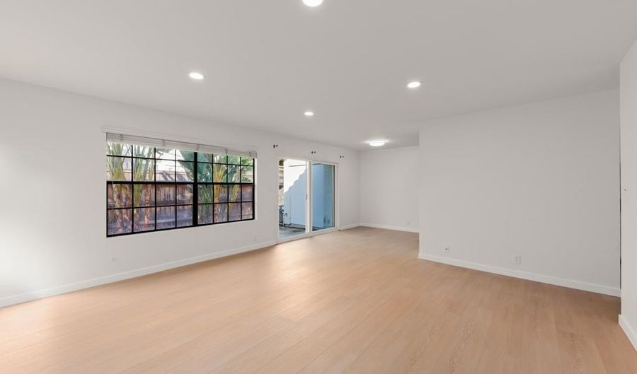 1651 S Juniper St 217, Escondido, CA 92025 - 2 Beds, 2 Bath