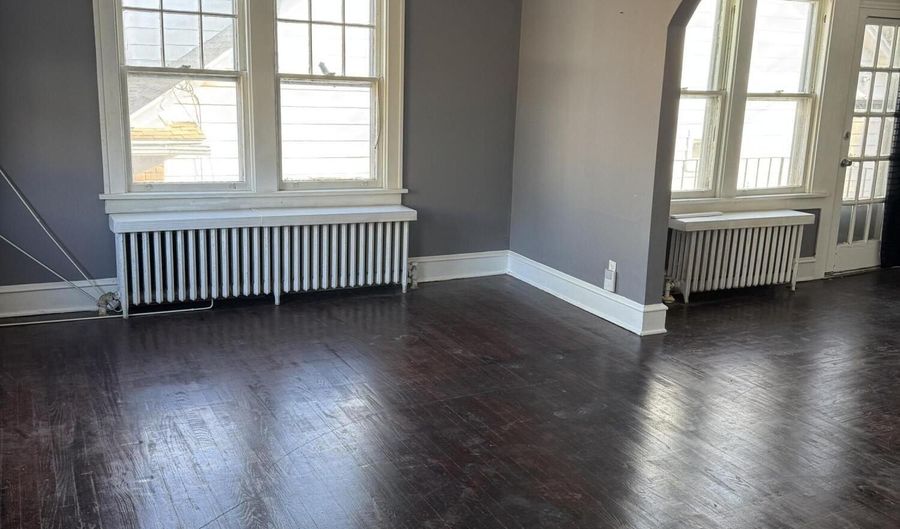 105 Clermont St #2, Albany, NY 12203 - 3 Beds, 1 Bath