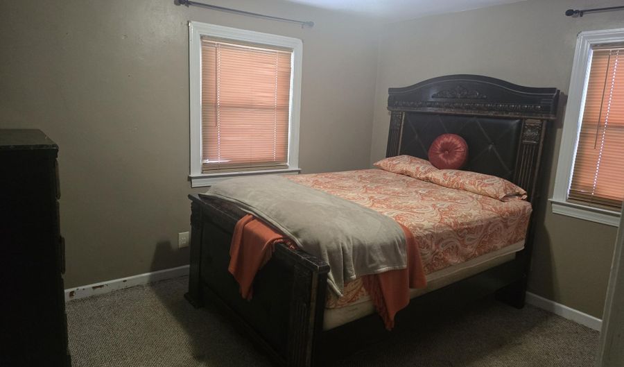 216 E Troy St, Ahoskie, NC 27910 - 3 Beds, 1 Bath