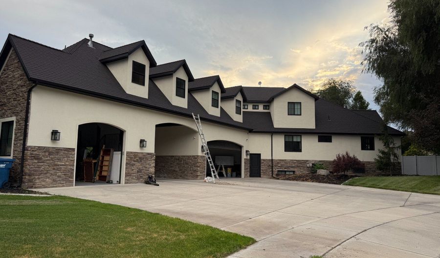 1121 E 580 N, American Fork, UT 84003 - 9 Beds, 8 Bath