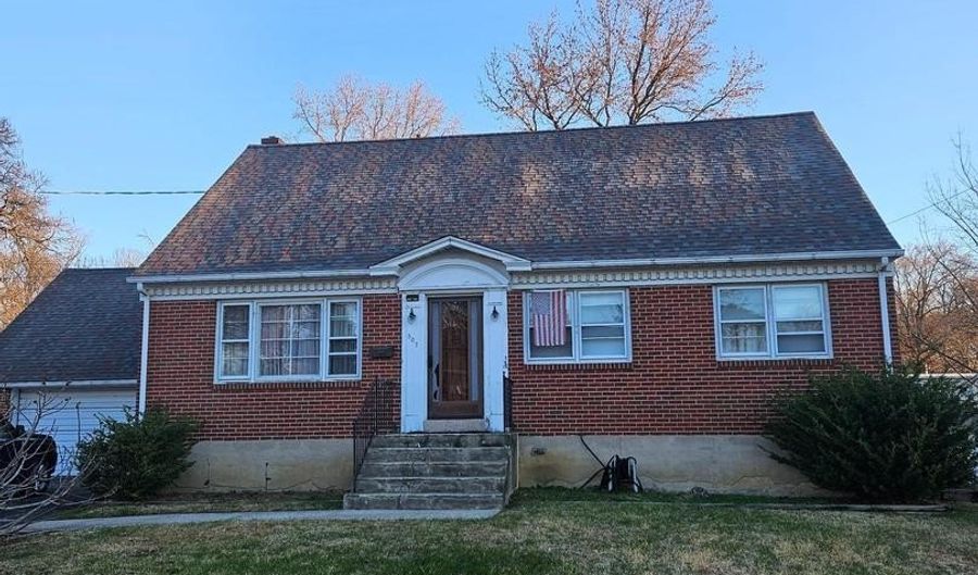 307 NEW YORK Ave, Claymont, DE 19703 - 3 Beds, 1 Bath