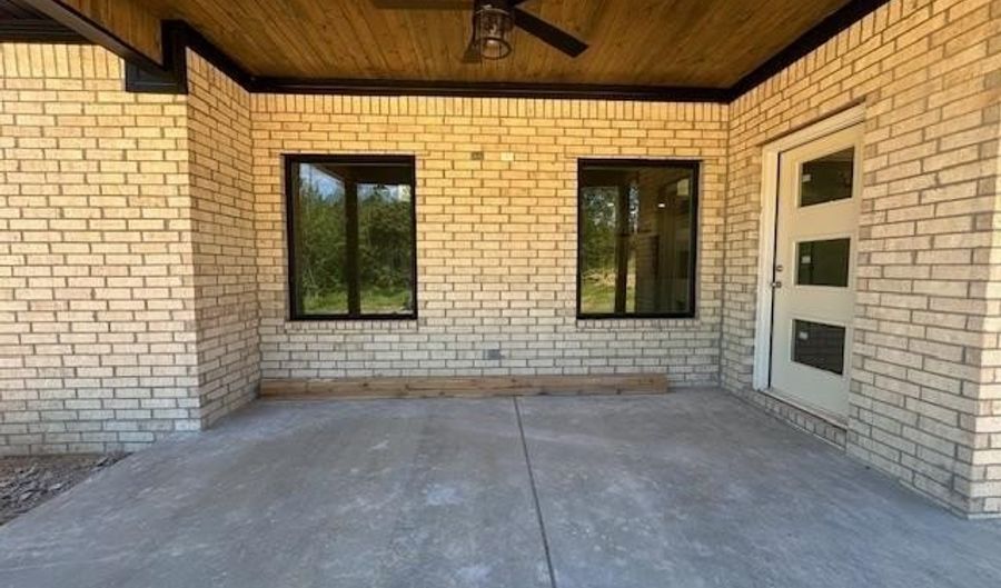 1000 Duke Dr, Bauxite, AR 72011 - 4 Beds, 3 Bath
