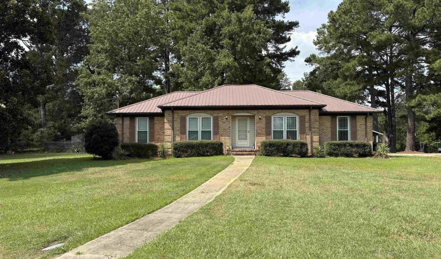 909 LONGVIEW Cir, Adamsville, AL 35005 - 3 Beds, 1 Bath