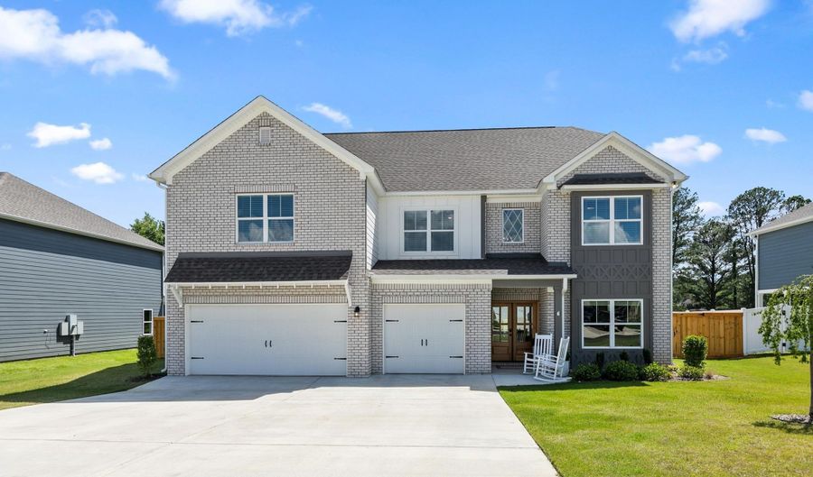 369 WYNLAKE Dr, Alabaster, AL 35007 - 6 Beds, 6 Bath
