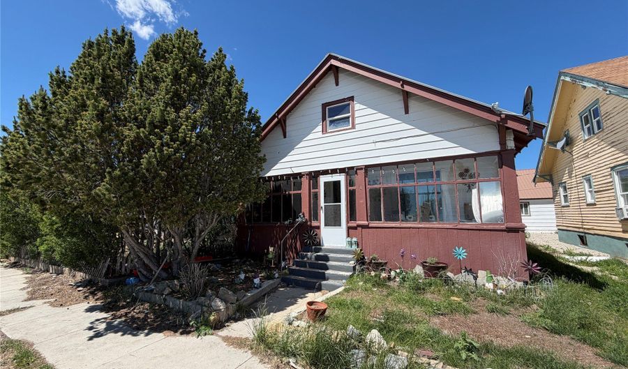 4 Chestnut St, Anaconda, MT 59711 - 4 Beds, 1 Bath