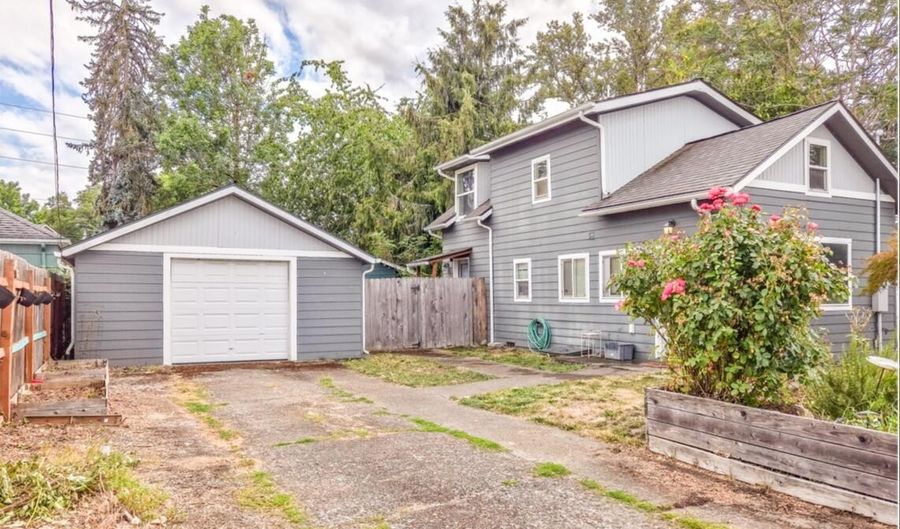 1620 16th Ave, Albany, OR 97321 - 2 Beds, 2 Bath