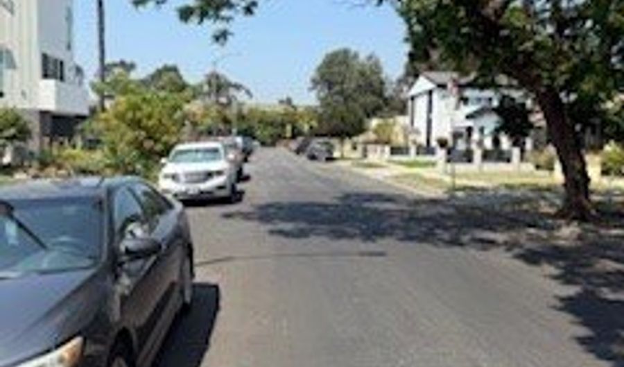 2541 S Curson Ave, Los Angeles, CA 90016 - 2 Beds, 1 Bath