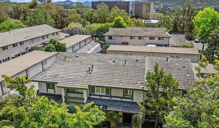 2747 Caminito Cedros, Del Mar, CA 92014 - 3 Beds, 3 Bath