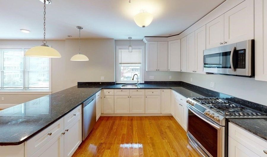 45 Spring St 6, Boston, MA 02132 - 1 Beds, 1 Bath