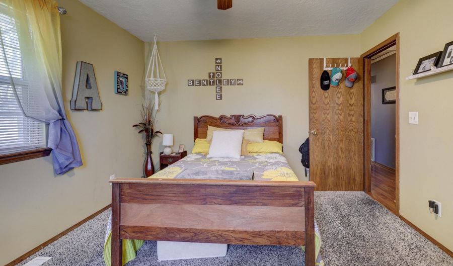 8800 SE 72nd Ter, Baxter Springs, KS 66713 - 3 Beds, 2 Bath