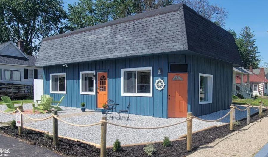 1401 Saint Clair Blvd, Algonac, MI 48001 - 2 Beds, 1 Bath