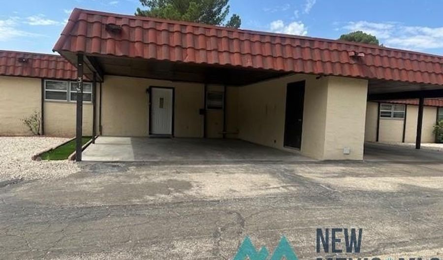 1303 31 N Canal St, Carlsbad, NM 88220 - 2 Beds, 2 Bath