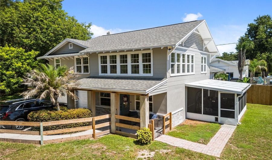 1660 E MAIN St, Bartow, FL 33830 - 4 Beds, 2 Bath