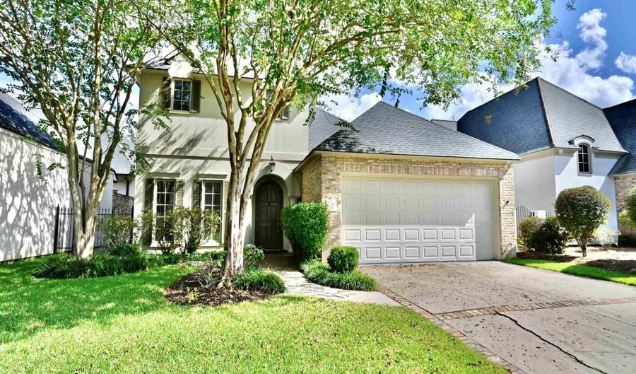 535 Lake Villa Dr, Baton Rouge, LA 70810 - 3 Beds, 3 Bath