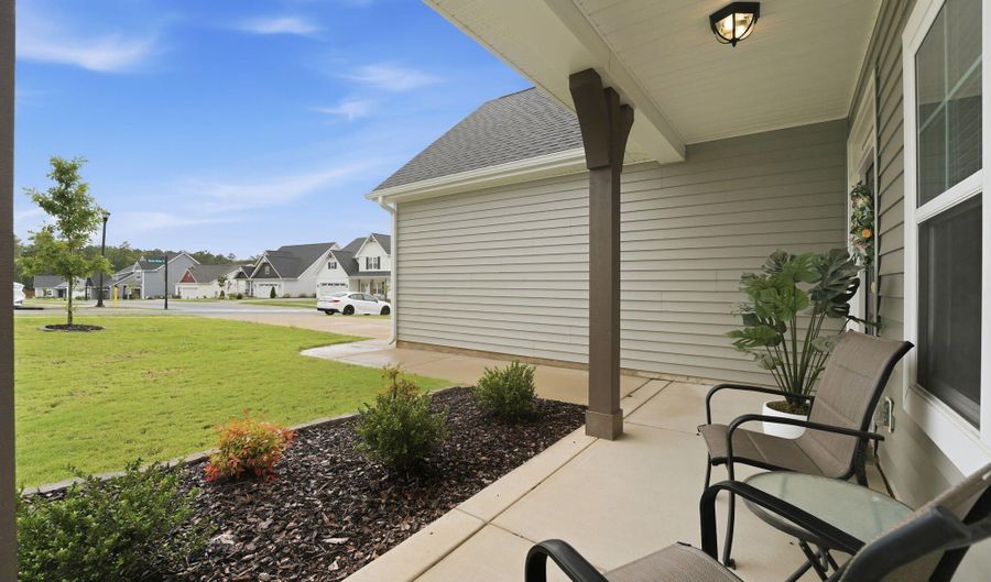 201 Rough Ridge Trl, Aberdeen, NC 28315 - 5 Beds, 4 Bath