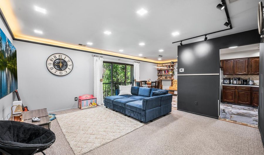 100 Dundee Ct, Aberdeen, NJ 07747 - 2 Beds, 2 Bath