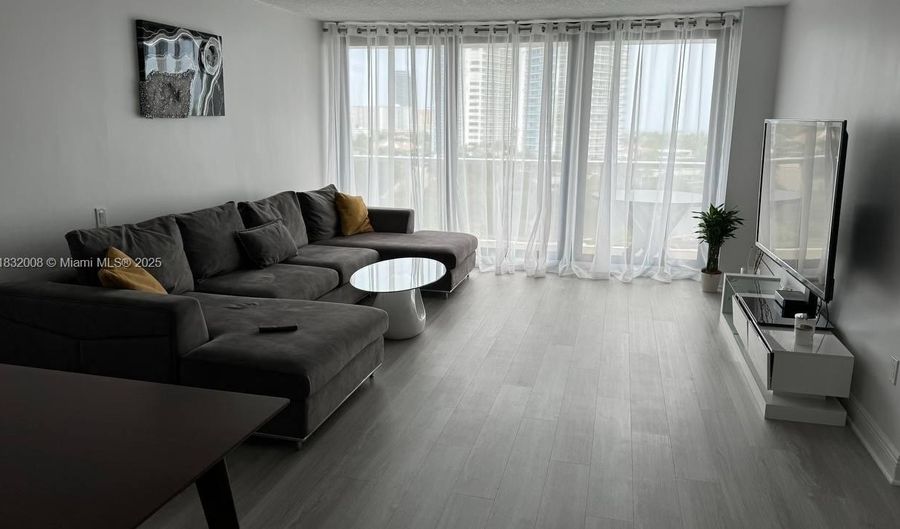 3731 Country Clb 921, Aventura, FL 33180 - 2 Beds, 2 Bath