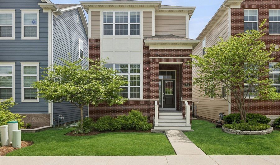 33 N Lincoln Ln, Arlington Heights, IL 60004 - 3 Beds, 4 Bath