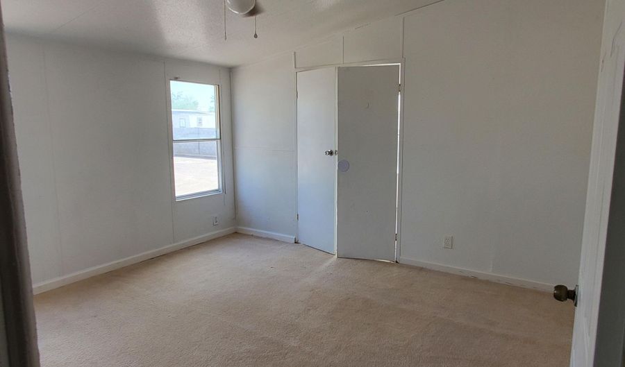 708 W MCMURRAY Blvd, Casa Grande, AZ 85122 - 3 Beds, 2 Bath