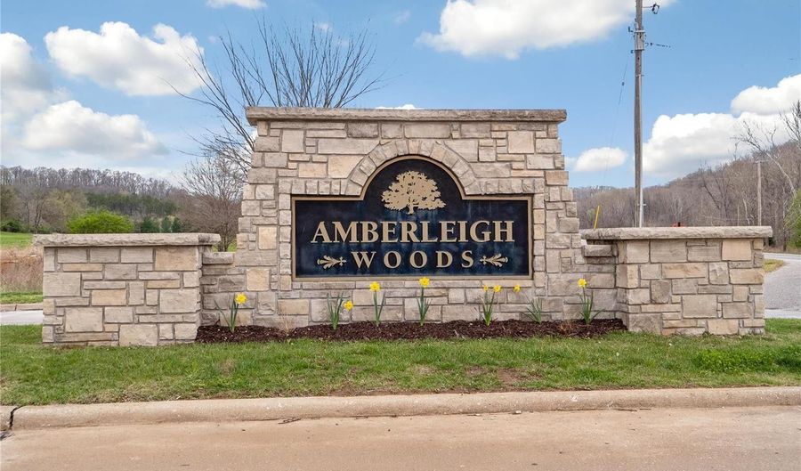 5438 Amber Meadows Dr, Imperial, MO 63052 - 3 Beds, 2 Bath