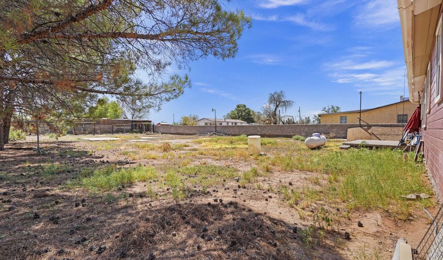 174 LAKE CANDLEWOOD Ct, El Paso, TX 79928 - 3 Beds, 2 Bath