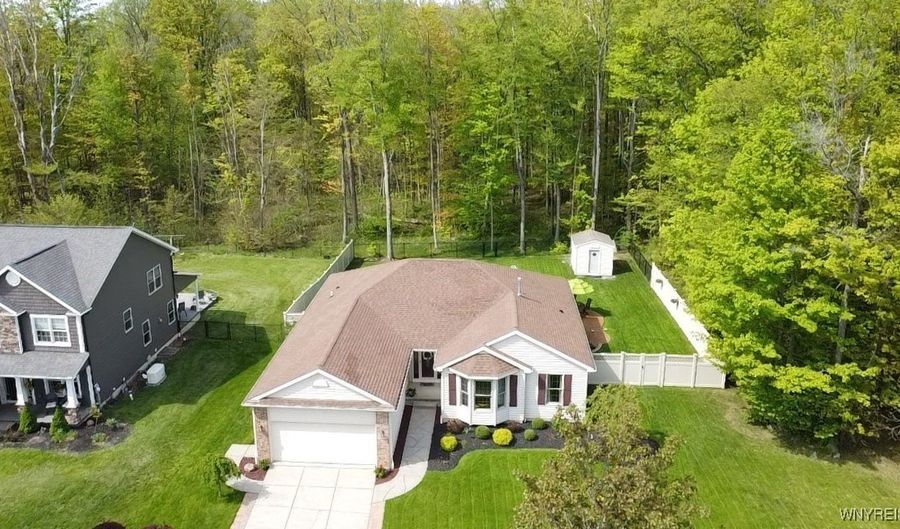 13272 Maple Rdg, Alden, NY 14004 - 3 Beds, 2 Bath
