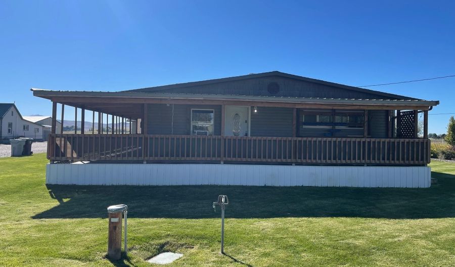 9 E 100 N, Blackfoot, ID 83221 - 5 Beds, 2 Bath