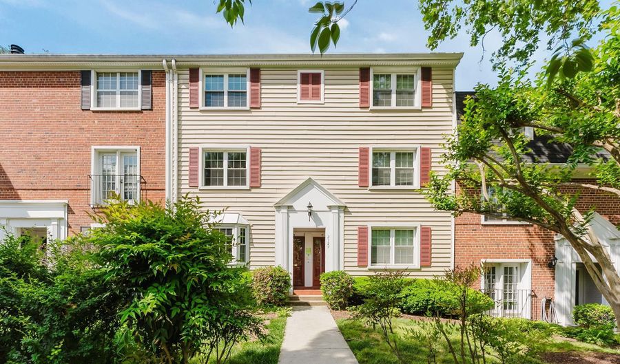 2725 S WALTER REED Dr B, Arlington, VA 22206 - 2 Beds, 1 Bath